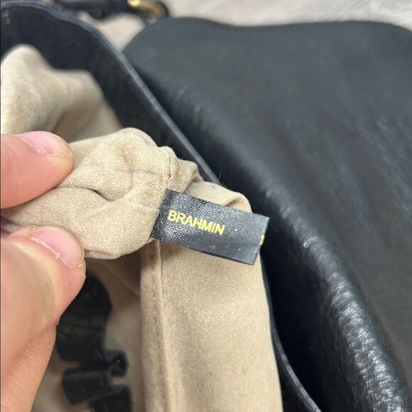 Brahmin black croc embossed leather crossbody - Picture 6 of 11